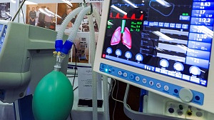 Спецсвязь доставила 250 аппаратов ИВЛ для больниц Подмосковья