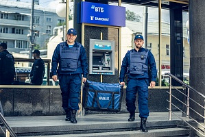 Спецсвязь России доставила крупную партию монет для Банка ВТБ